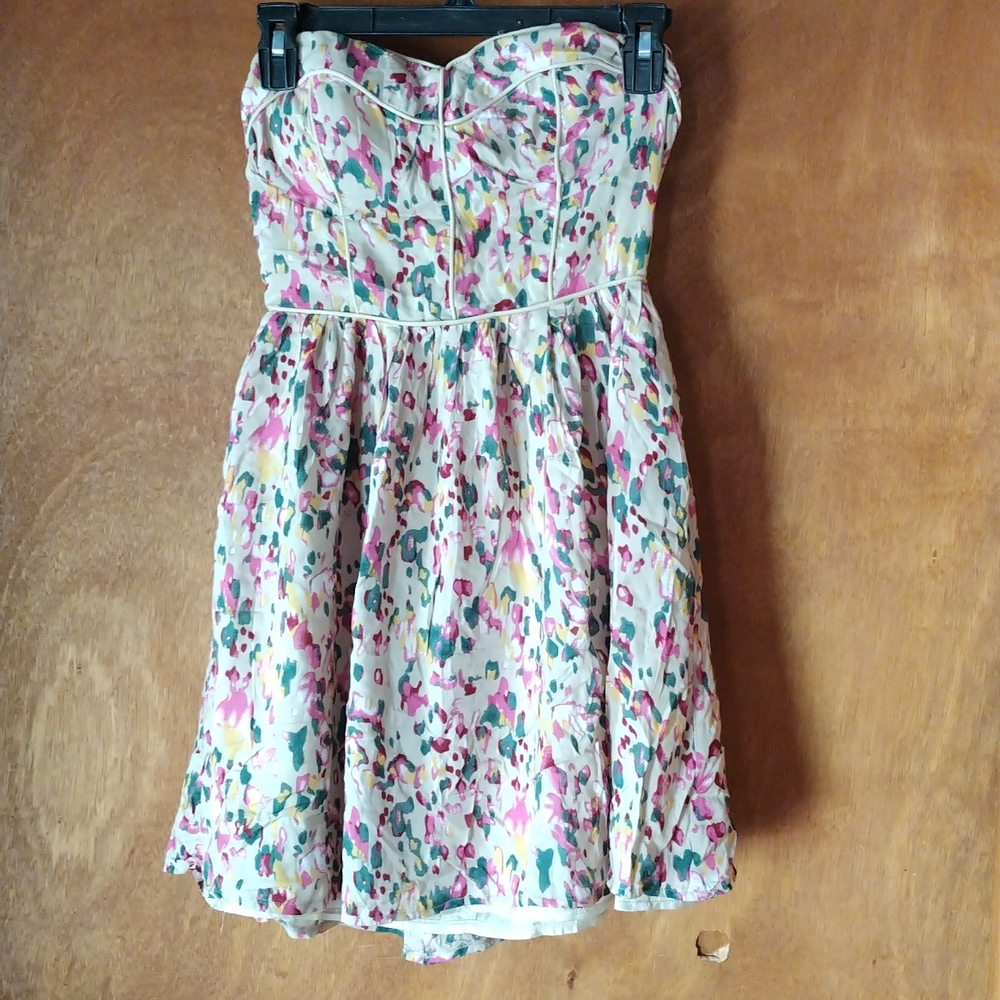 Alythea Sleeveless and strapless dress